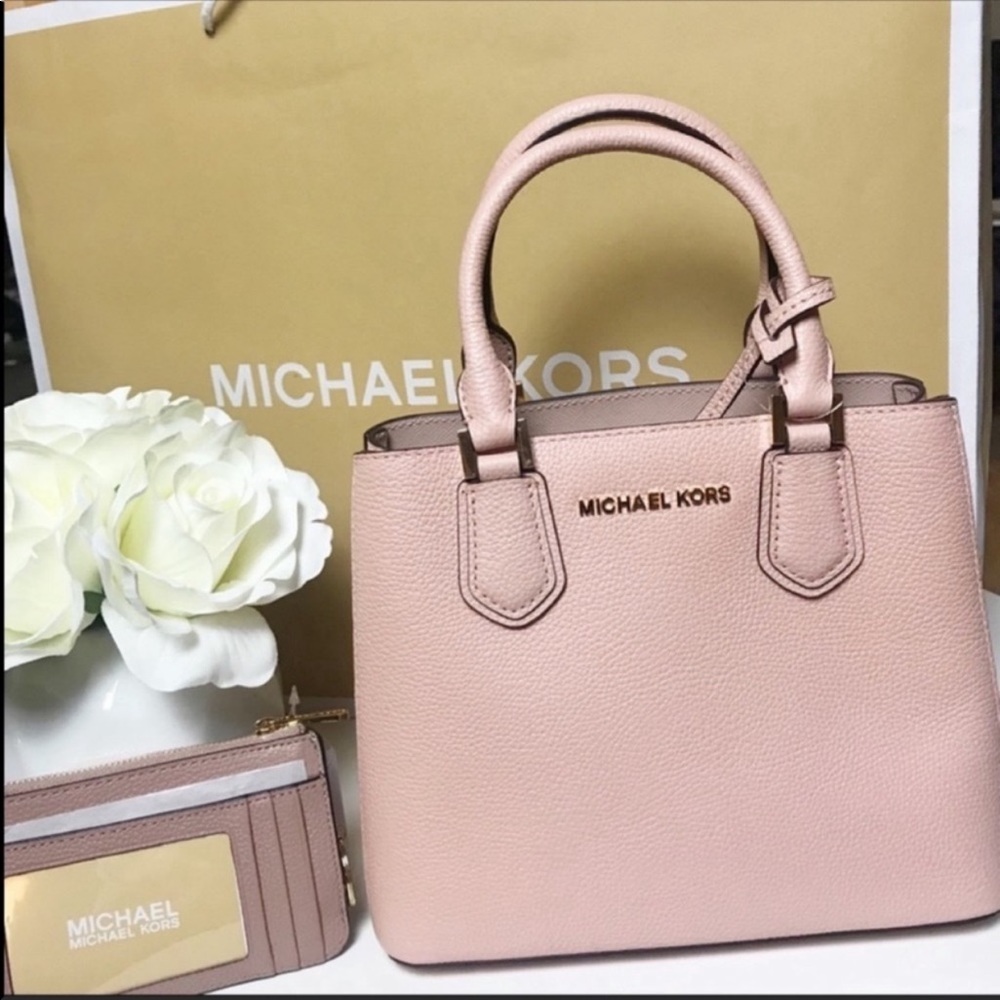 Michael Kors Purse Adele Zip Top Coin Pouch - Picture 3 of 7